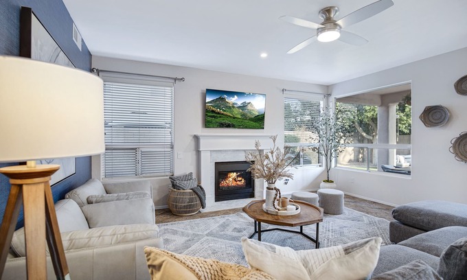 Arabian Views House | Sweet Escape l Heated Pool l Luxury Living