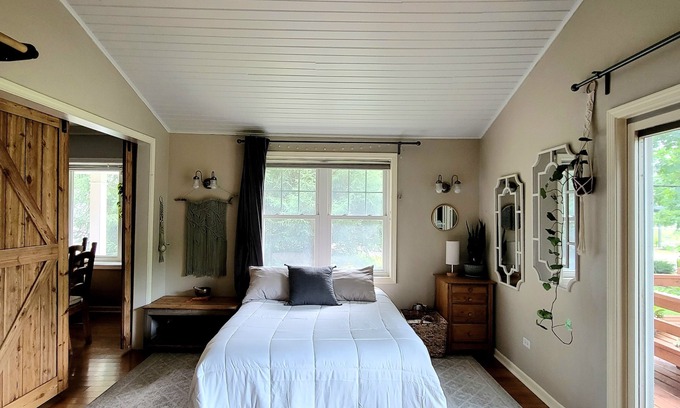 St. Charles House | Sweet Riverside Ranch