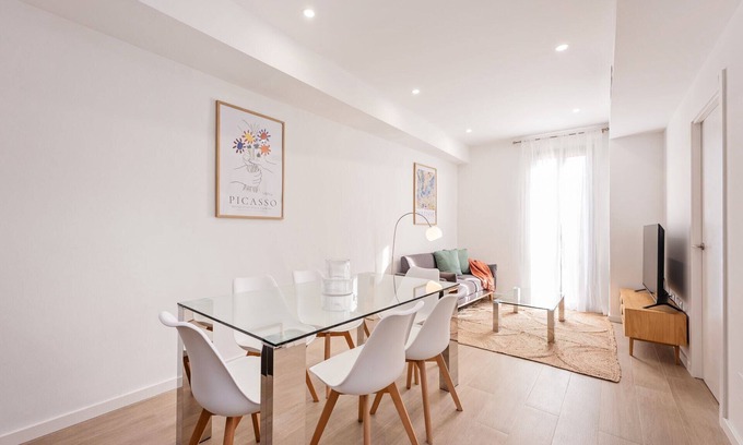 Gothic Quarter Apartment | Sweett | Harmony Central 501