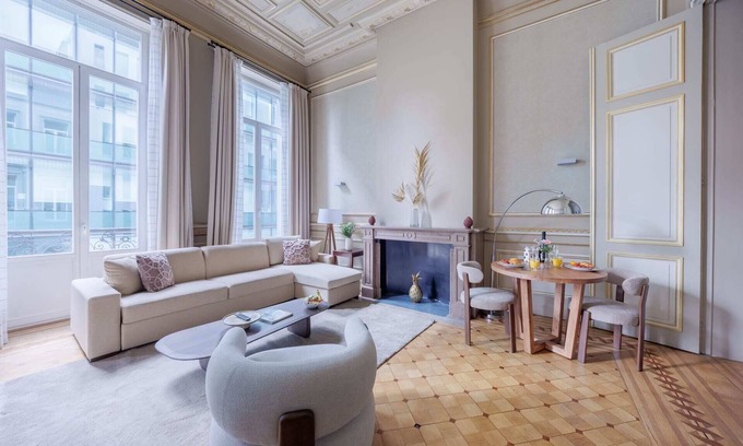 Upper Town Apartment | Sweett | Suite Signature Mas A-21