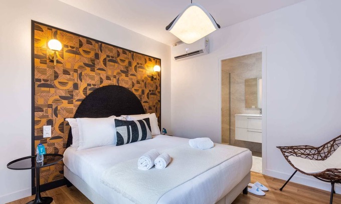 Faubourg-du-Roule Apartment | Sweett | Wagram X - Two Bedroom Apartment, Sleeps 4