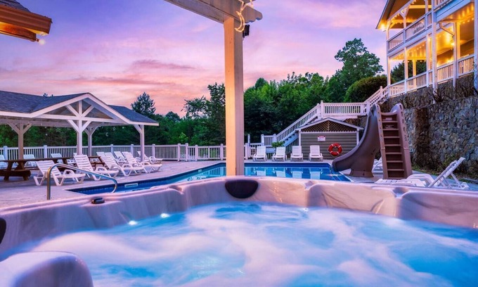 Morganton House | Swim All Year! Waterslide, Sleeps 26, Mtn View