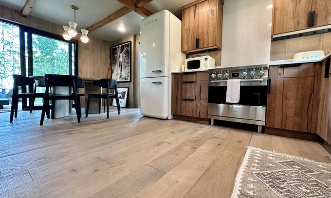 McCall House | Swissentury ~A Frame charming home in the Meadow, A/C