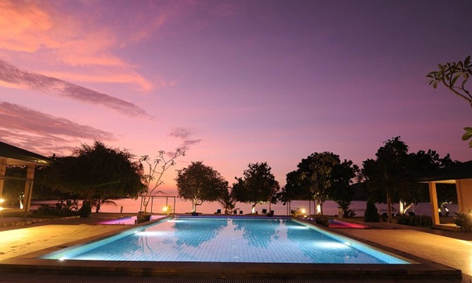 Labuan Bajo Hotel | Sylvia Beach Villa