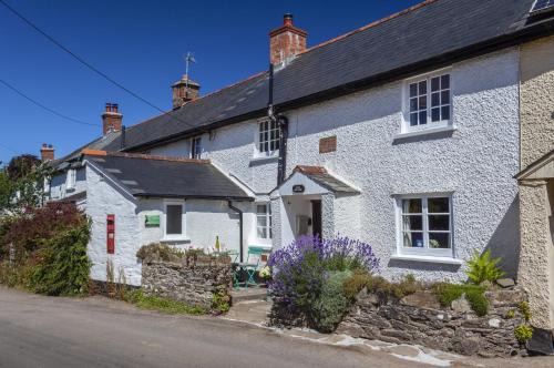 Wheddon Cross House | Syms Cottage Cutcombe
