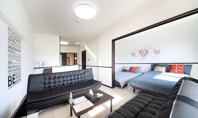 Okinawa Apartment | T.Trust702