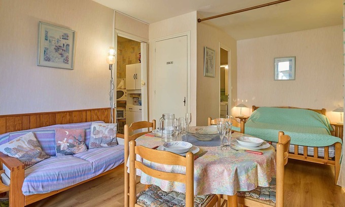 Barbotan-les-Thermes Apartment | T1 bis Apartment for 2 in Barbotan - Peaceful Residence
