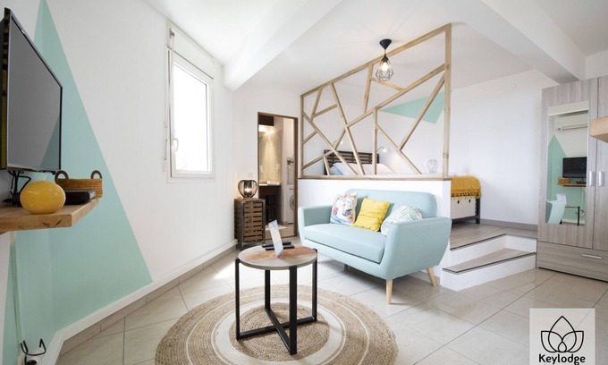 Sainte-Clotilde Apartment | T1 - Le Vétiver 3* - 30m2 - Sea view - 10mn airport