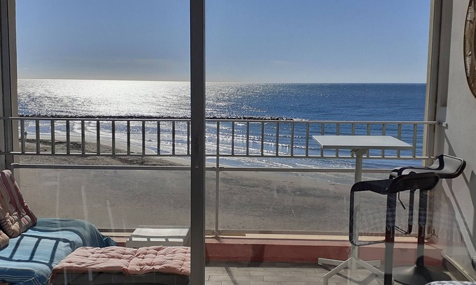 Le Grau-dʼAgde Apartment | T2 1st line sea view in GRAU D'AGDE
