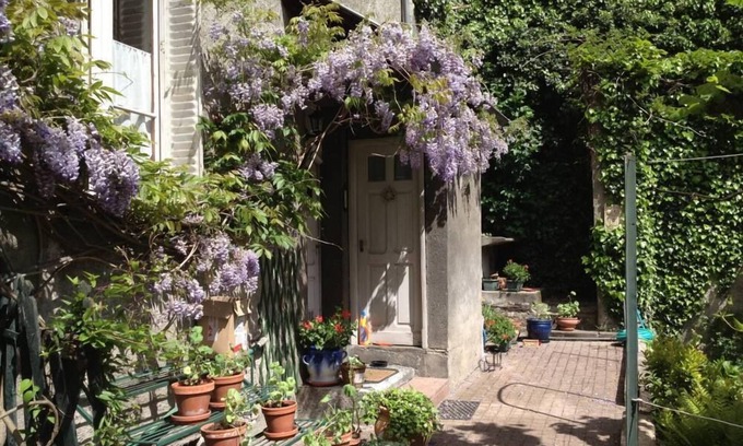 Bagneres-de-Luchon Apartment | T2 apartment in the heart of Luchon, ideal for single person/couple+1 child TARIF CURISTE