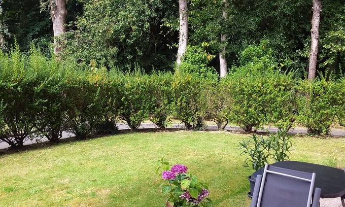 Le Rosais-La Flourie Apartment | T2 apartment, terrace and garden near Rosais beach and La Briantais park.