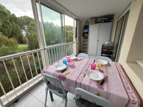 Cap d'Agde Apartment | T2 cabine avec parking et piscine, proche commodités - FR-1-749-73