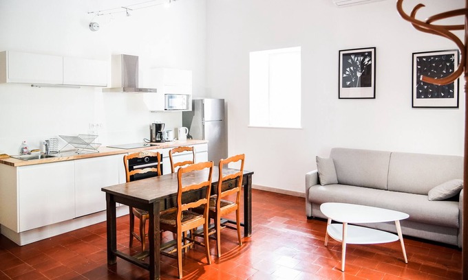 Cardet Apartment | T2 Duplex au Coeur D'un Domaine Équestre Verdoyant