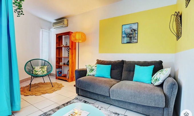 Sainte-Clotilde Apartment | T2– Les 3 Bertels* – Sea view – Sainte-Clotilde
