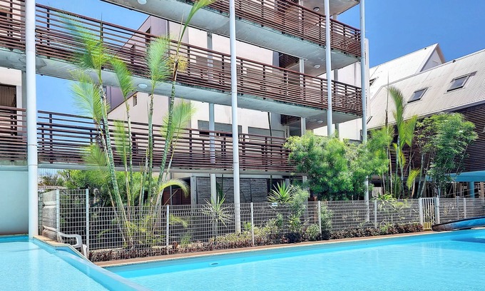 Centre-Ville Apartment | T2 – Lodge Intense – close to Saint-Pierre centre