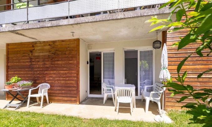 Lourdes Apartment | T2 with terrace and parking, quiet