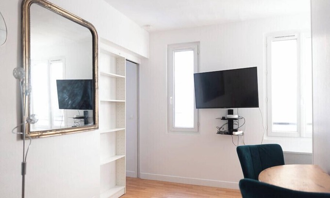 Parc-de-Montsouris Apartment | T2 with Wifi near the Maison Blanche