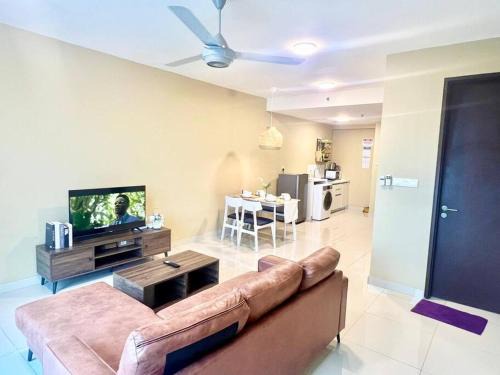 Shah Alam Apartment | T6 1-10Pax Trefoil Setia Alam 2Room SCCC Top Glove tower