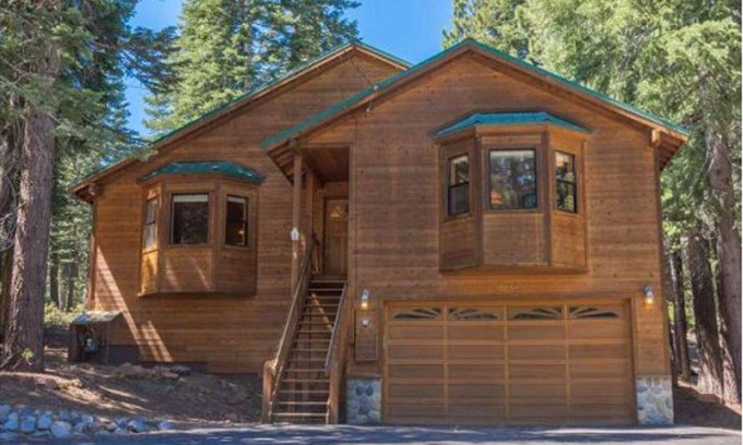 Truckee House | Tahoe Chalet Living at its Best!