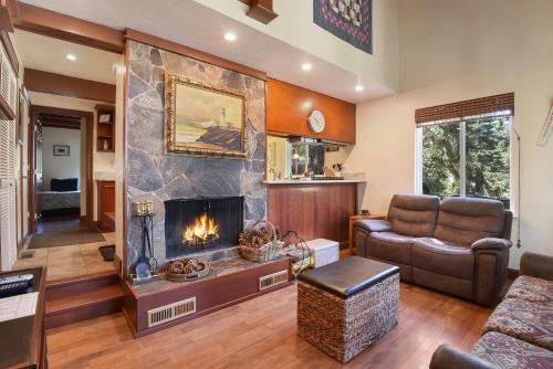 Dollar Point House | Tahoe City Getaway Minutes from Lake and Activities