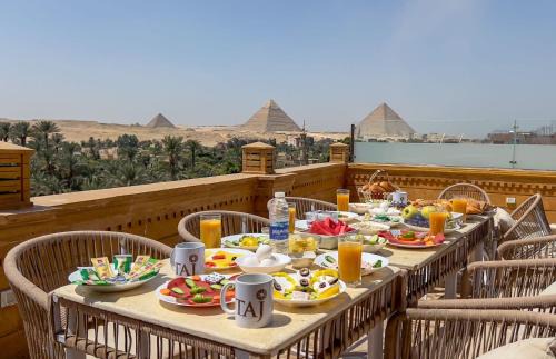 Kafrat al Jabal Bed & Breakfast | Taj Pyramids inn - Pyramids View Rooftop