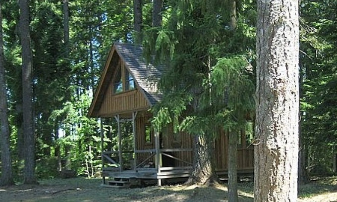 Regional District of Nanaimo Cottage | Takala Trails Ranch - The Chalet - Nanaimo
