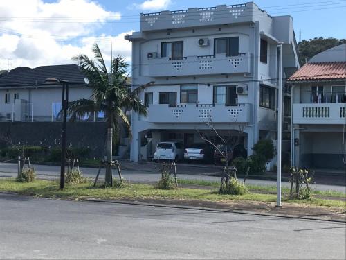 Nago Apartment | Takana