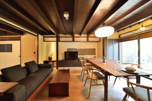 Nishijin House | Takeya Kitano Bekkan