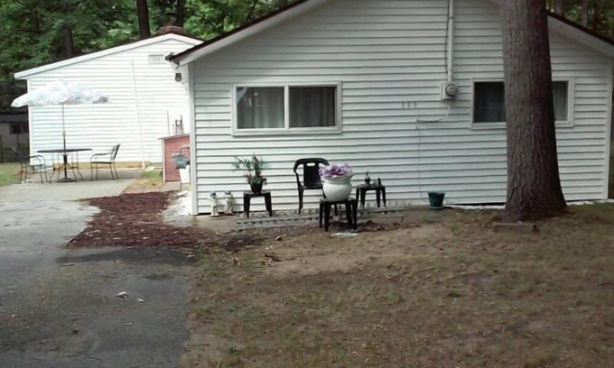 Prudenville House | Taking bookings for fall and winter. Easy access to trails/lake.nn