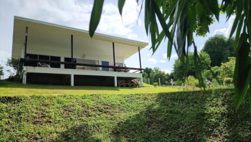 Chong Sadao House | Takraw Rim Kwae ตะคร้อริมแคว