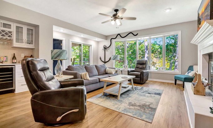 Salem Condo | Tall Ship 331 in Keowee Key