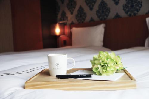 University District Hotel | Talmud Hotel Yizhong
