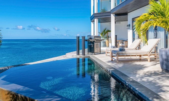 Fryes Beach Resort | Tamarind Hills Resort - Ocean Azul