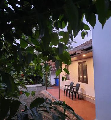 Elappara Apartment | Taniy's Inn Vagamon