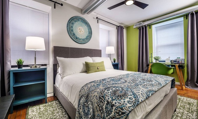 Old City Apartment | Tasteful 1 Bedroom Apt in Historic Old City