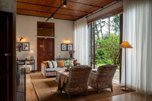 Nuwara Eliya Bed & Breakfast | Tathya Hills - Luxe Garden Retreat In The Hills