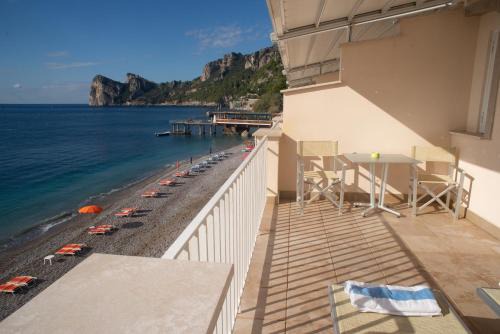 Marina del Cantone Hotel | Taverna Del Capitano