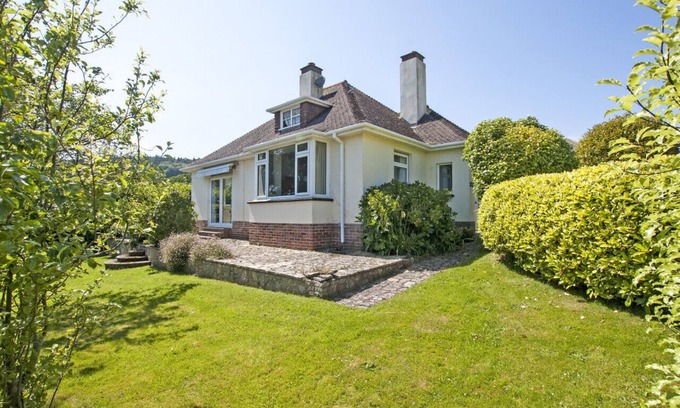 Sidmouth House | Tay Craig - Two Bedroom House, Sleeps 4