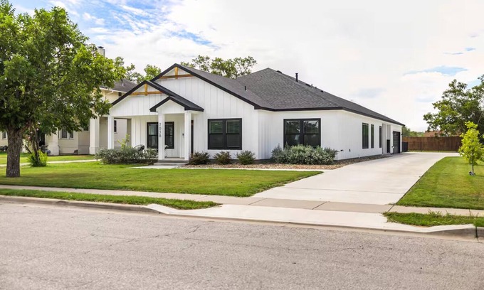 Taylor House | Taylor/Samsung SUITEheart