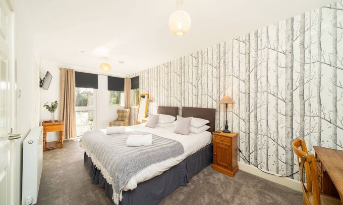 Glenisla Apartment | Taypark Garden View Apartment