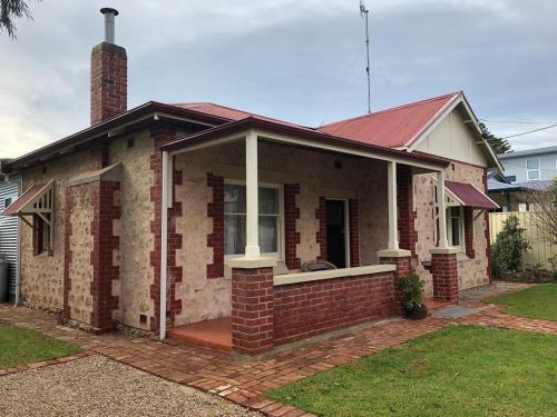 Port Elliot House | Tea Tree Cottage - Heart of Port Elliot