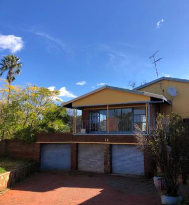 Greater Johannesburg Metropolitan Area House | Tebogo Holiday Home