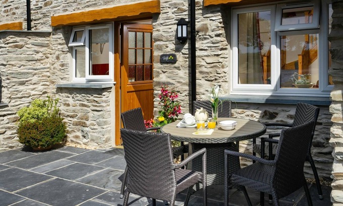 Abercych Cottage | Teifi Cottage, Cenarth