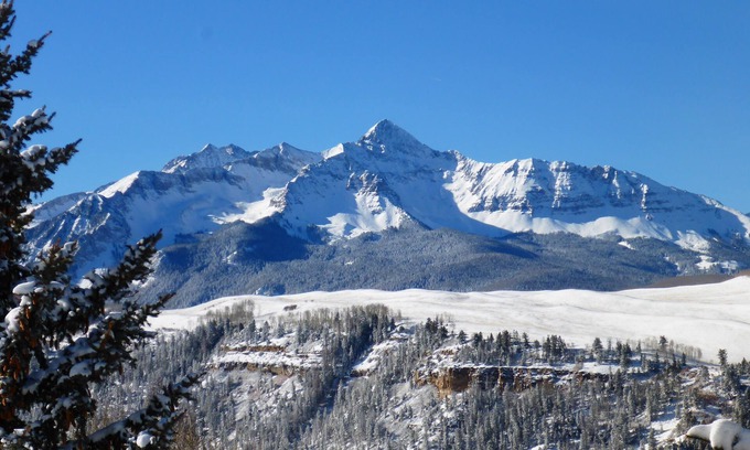 Telluride Condo | Telluride SkyBox Luxury Retreat!