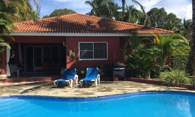 Urbanizacion Tavarez Villa | Tennis/Basket/Soccer courts and a private 3BD villa with pool near shops/bars