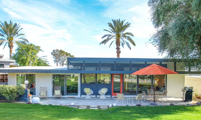 Indian Wells House | Tennis Garden Indian Wells Mid Century View Home and Pool