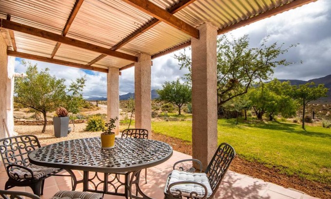 Laingsburg House | Tequila Sunrise Cottage at Karoofontein Guest Farm