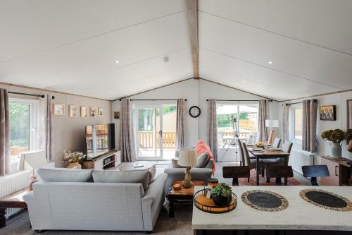 Ryde House | Tequila Sunrise - Ryde