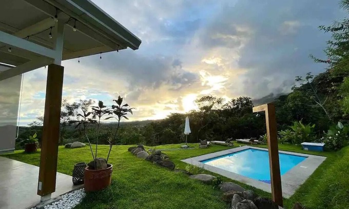 Ciudad Cortes Cabin | Terra Foc: un encantador hotel boutiquenn