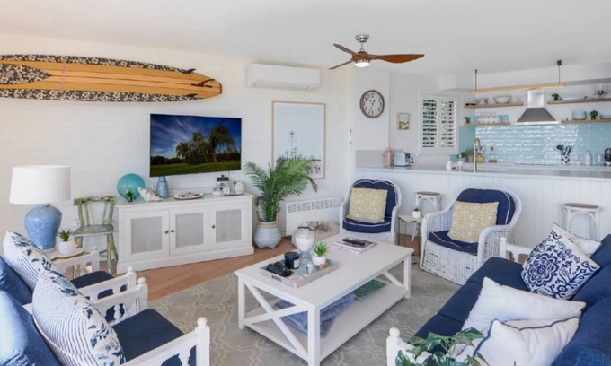 Avoca Beach Apartment | Terrace 4 - Views in the Heart of Avoca